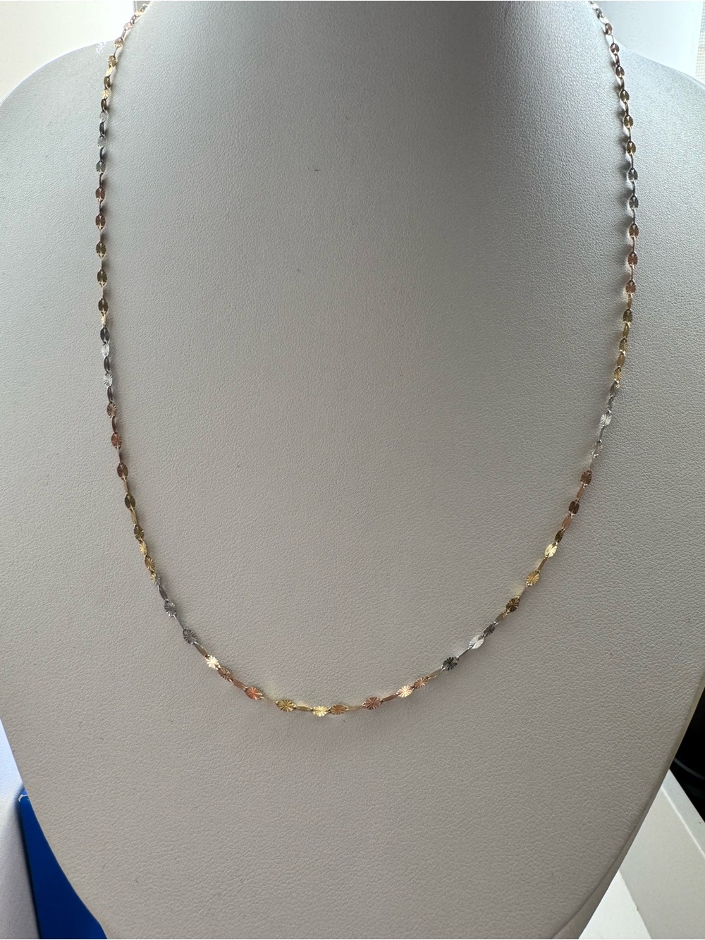 10K Starburst Tri-Color Womens Necklace - Gold, Rose Gold & White Gold